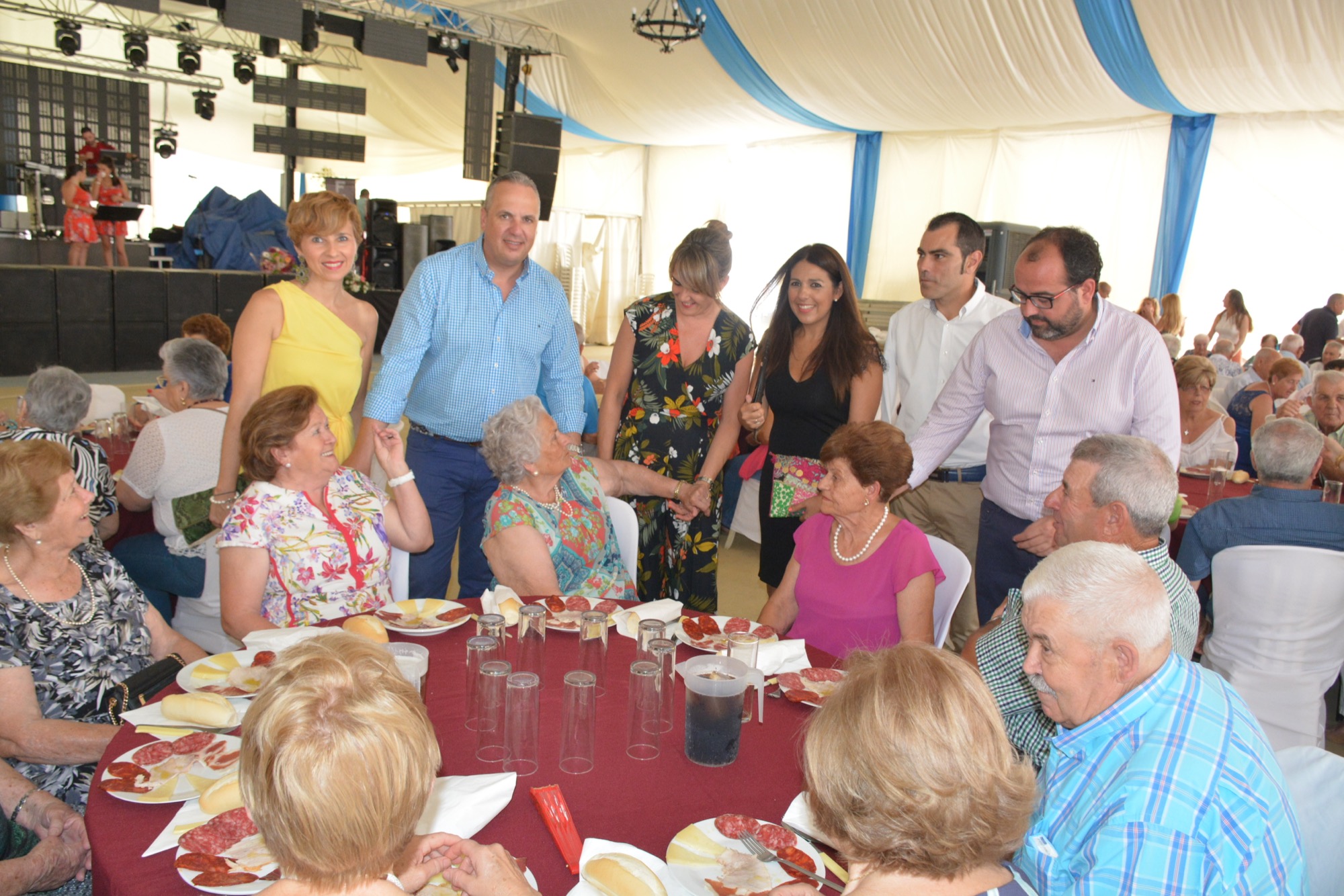 Mañana Domingo último Día De La Feria De Guadiaro Que Hoy Ofreció Un Almuerzo A Los Mayores 1425